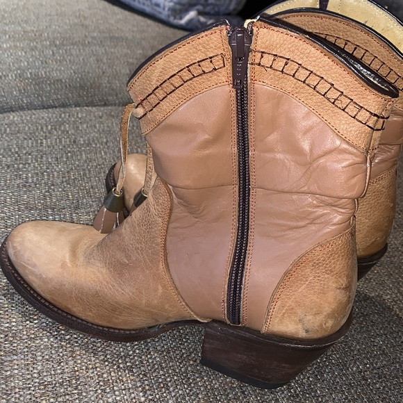 Authentic Verthali Exotic Boots - Picture 2 of 10